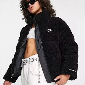 NWT NIKE Womens Therma Fit City Series Sherpa Sportswear Jacket Black XL $250